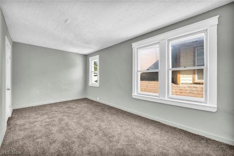 3822 Carlyle Avenue Cleveland OH 44109