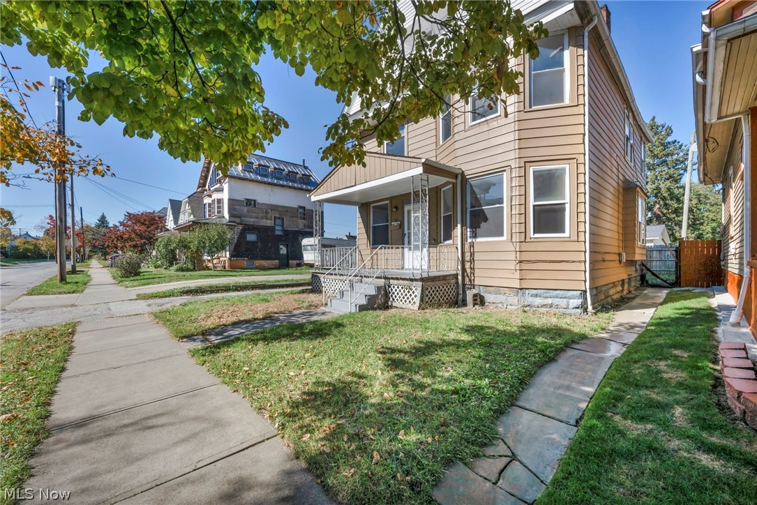 3822 Carlyle Avenue Cleveland OH 44109