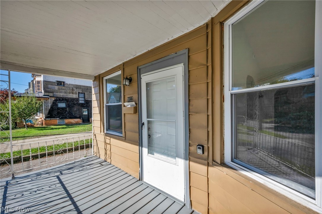 3822 Carlyle Avenue Cleveland OH 44109