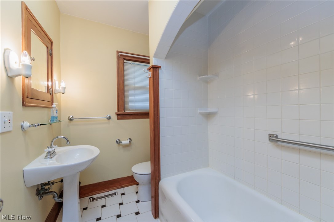 45 Victor Avenue Cuyahoga Falls OH 44221
