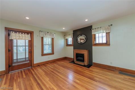 45 Victor Avenue Cuyahoga Falls OH 44221