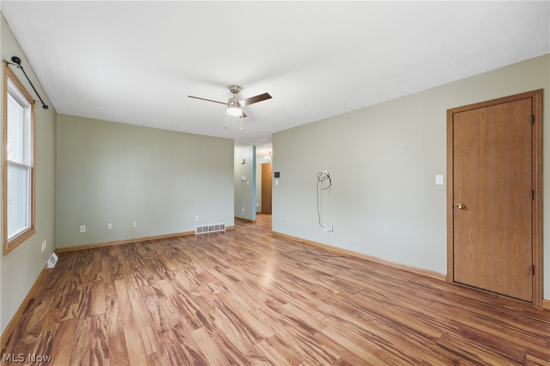 1094 Stratford Street Barberton OH 44203