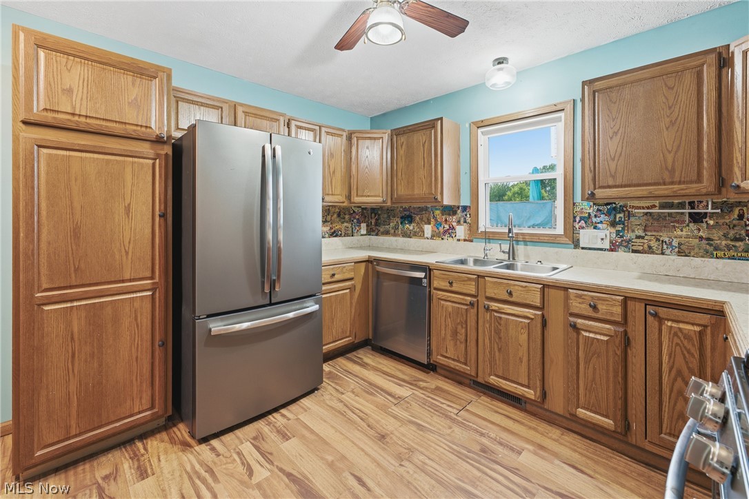 1094 Stratford Street Barberton OH 44203