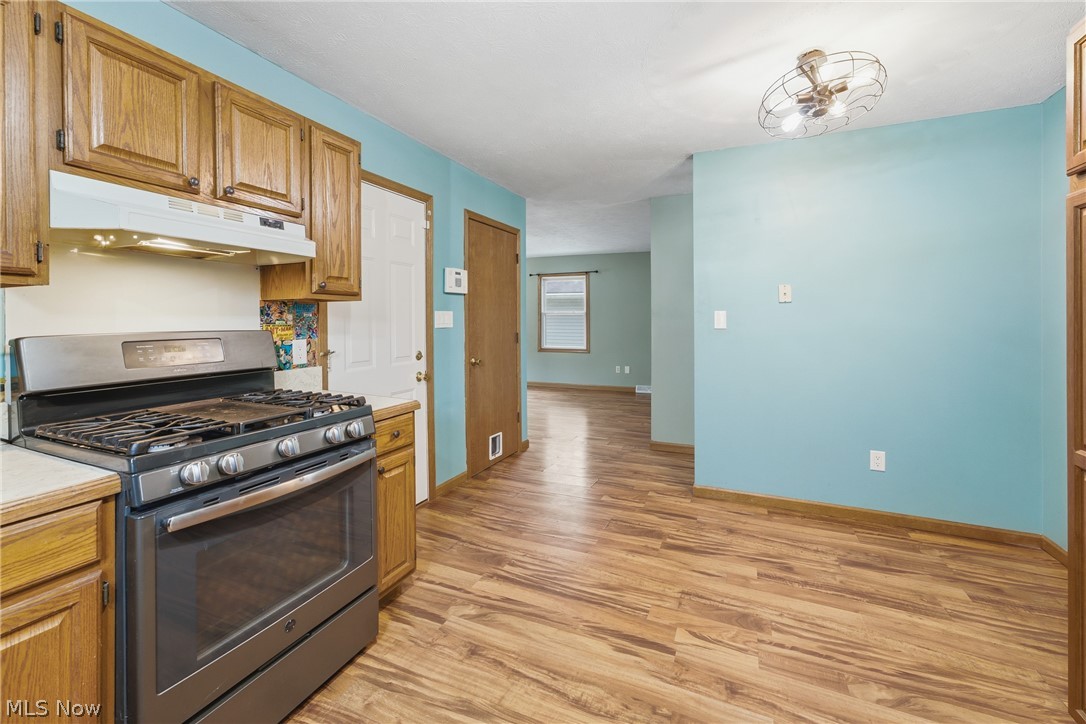 1094 Stratford Street Barberton OH 44203