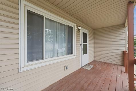 1094 Stratford Street Barberton OH 44203