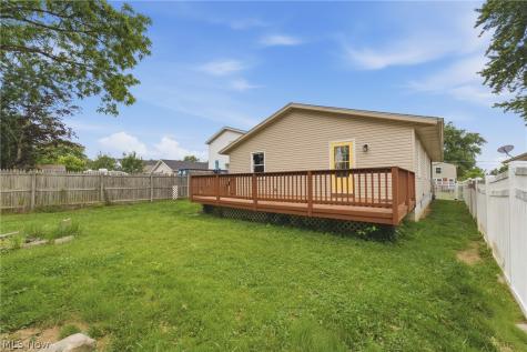 1094 Stratford Street Barberton OH 44203