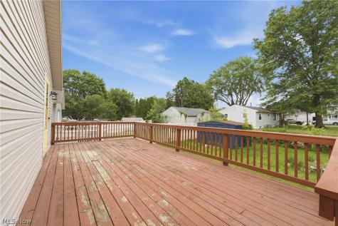 1094 Stratford Street Barberton OH 44203