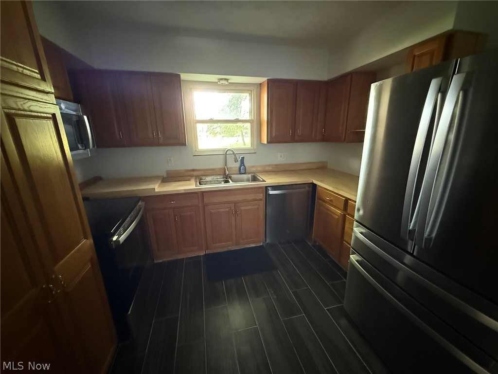 128 12th Street NW Strasburg OH 44680
