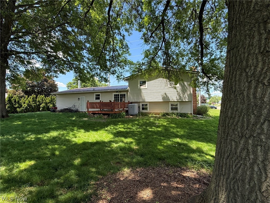 128 12th Street NW Strasburg OH 44680