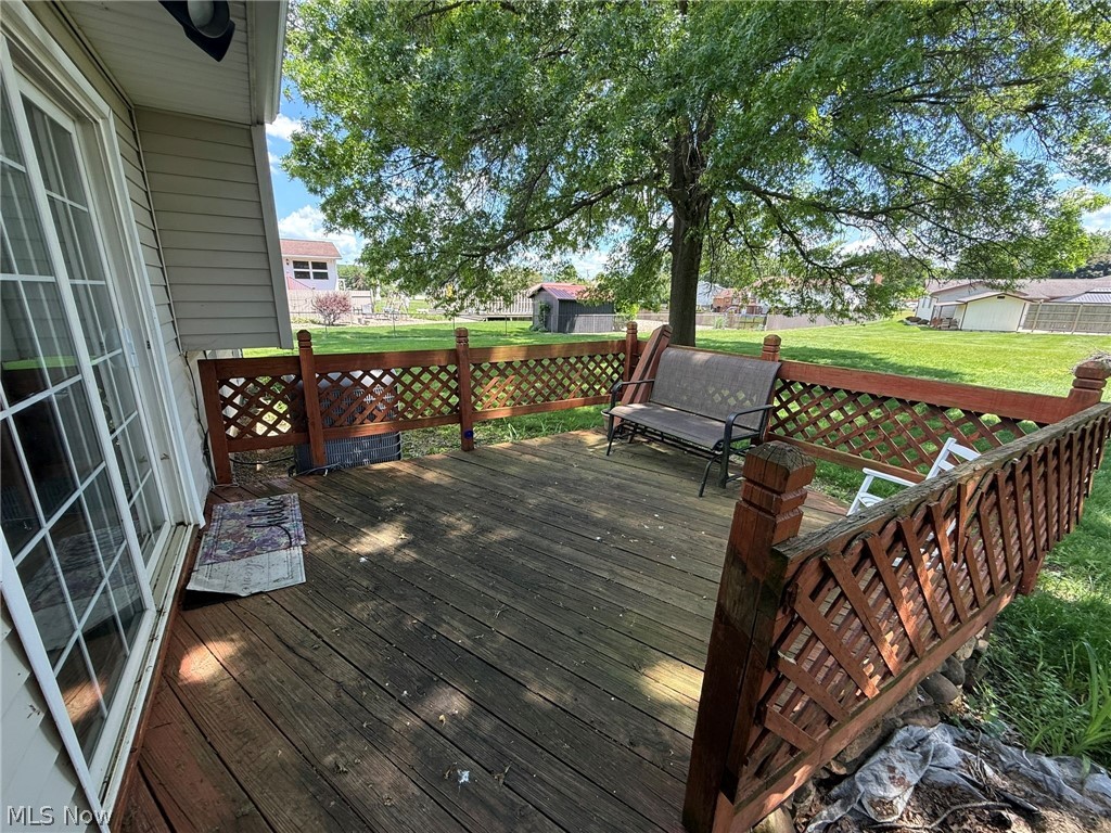 128 12th Street NW Strasburg OH 44680