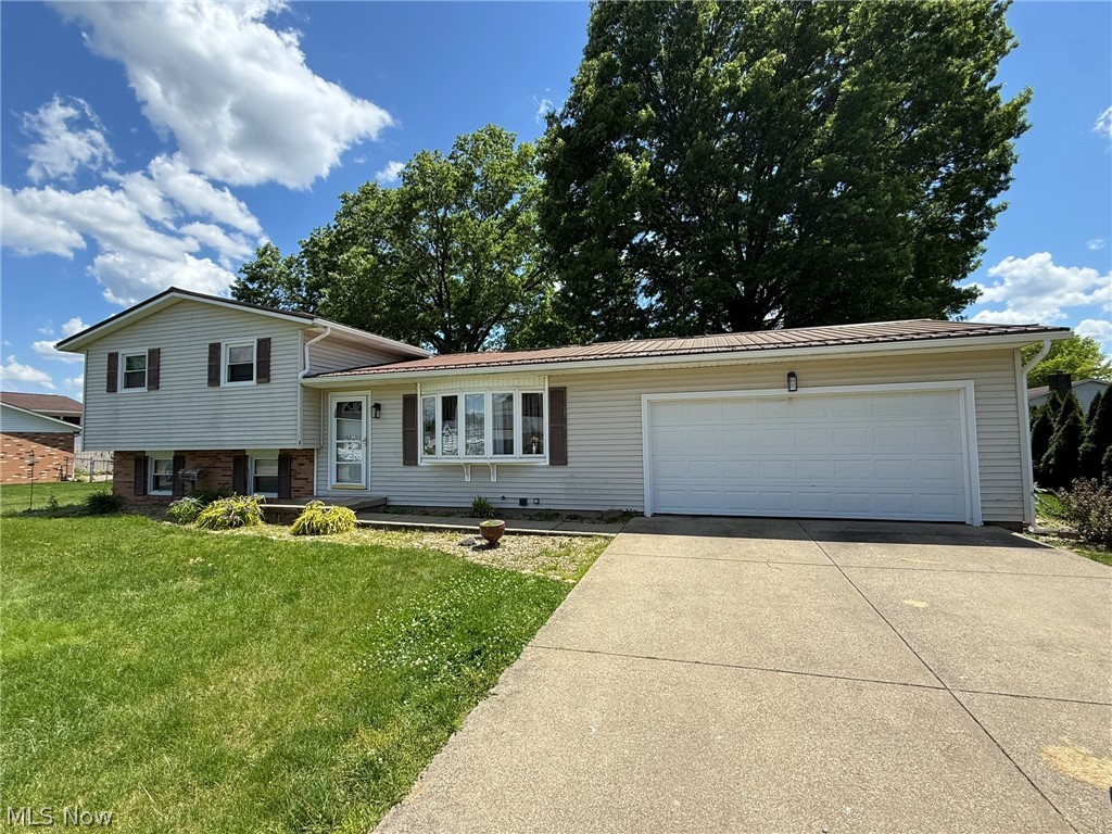 128 12th Street NW Strasburg OH 44680