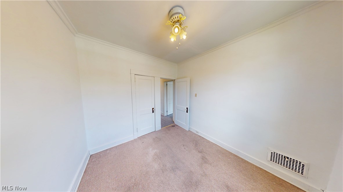 736 Oakmont Avenue Steubenville OH 43952