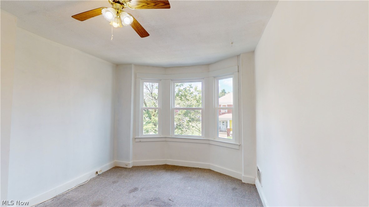 736 Oakmont Avenue Steubenville OH 43952