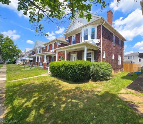 736 Oakmont Avenue Steubenville OH 43952