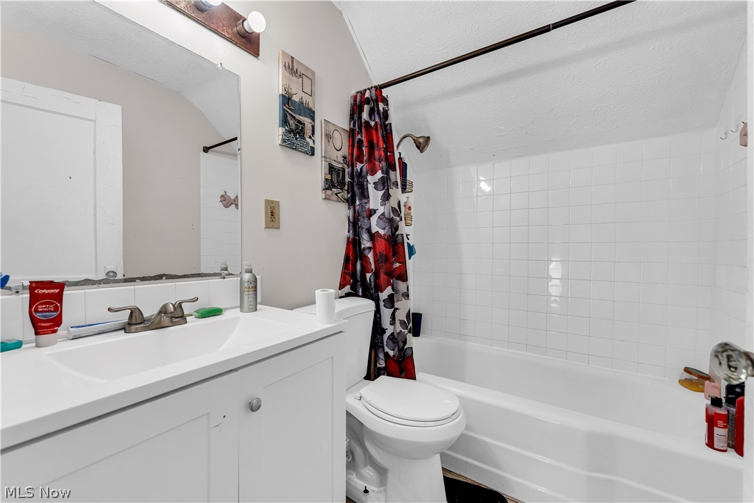4119 Gifford Avenue Cleveland OH 44109