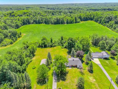 12066 Huntoon Road Painesville OH 44077