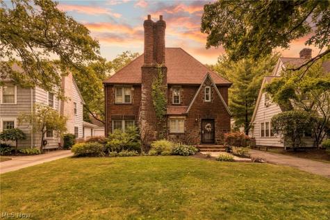 3295 Glencairn Road Shaker Heights OH 44122