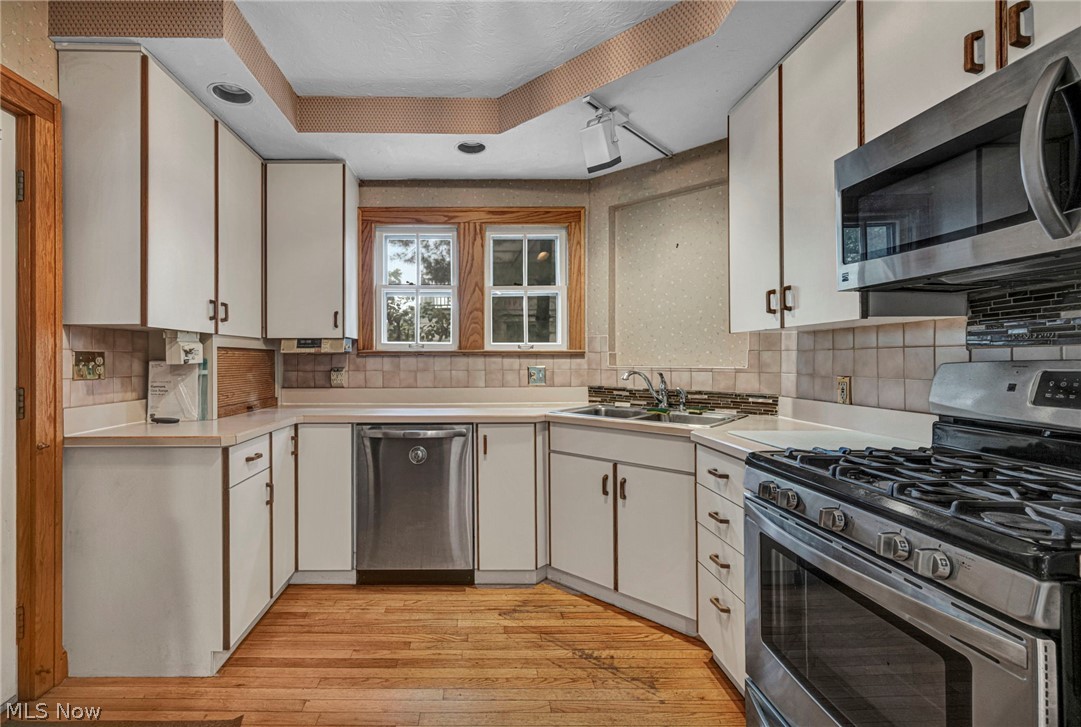 3295 Glencairn Road Shaker Heights OH 44122