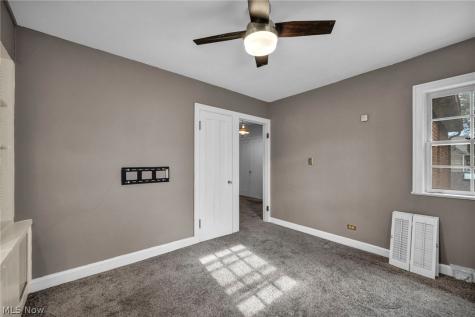 3295 Glencairn Road Shaker Heights OH 44122