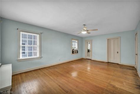 3295 Glencairn Road Shaker Heights OH 44122