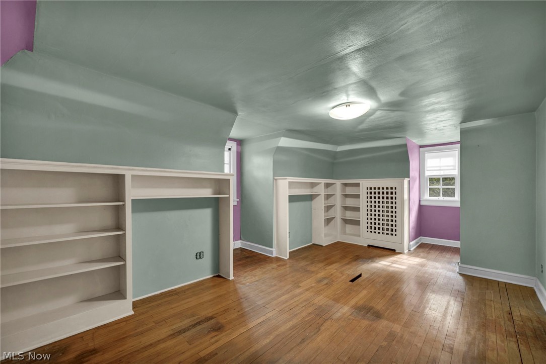 3295 Glencairn Road Shaker Heights OH 44122