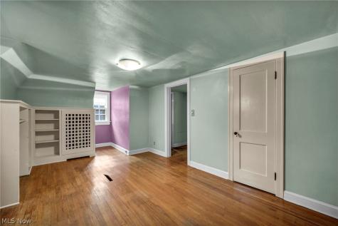 3295 Glencairn Road Shaker Heights OH 44122