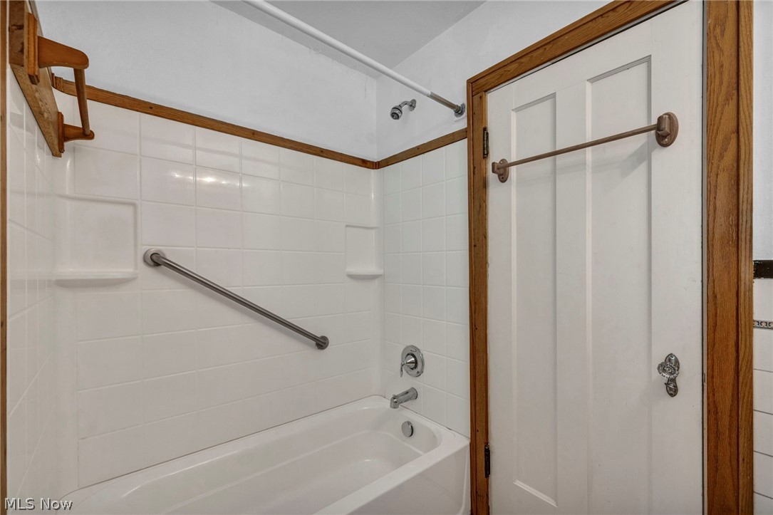 3295 Glencairn Road Shaker Heights OH 44122