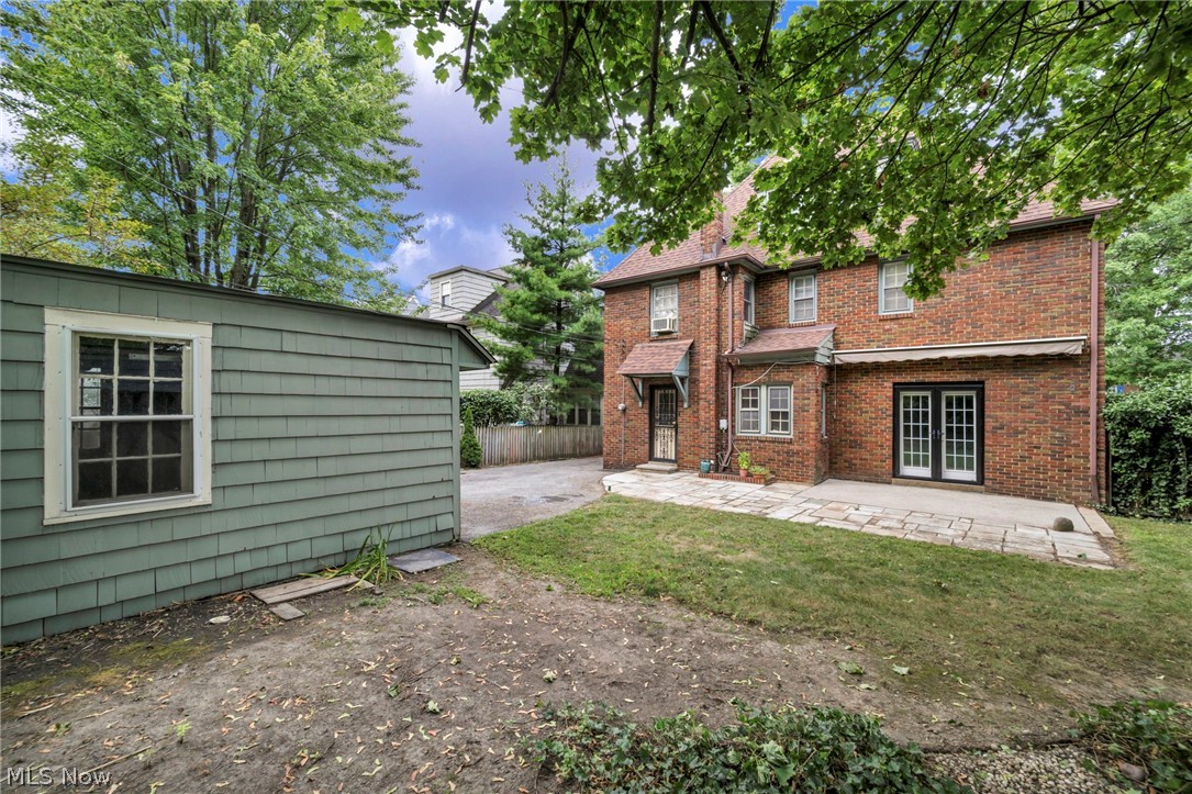 3295 Glencairn Road Shaker Heights OH 44122