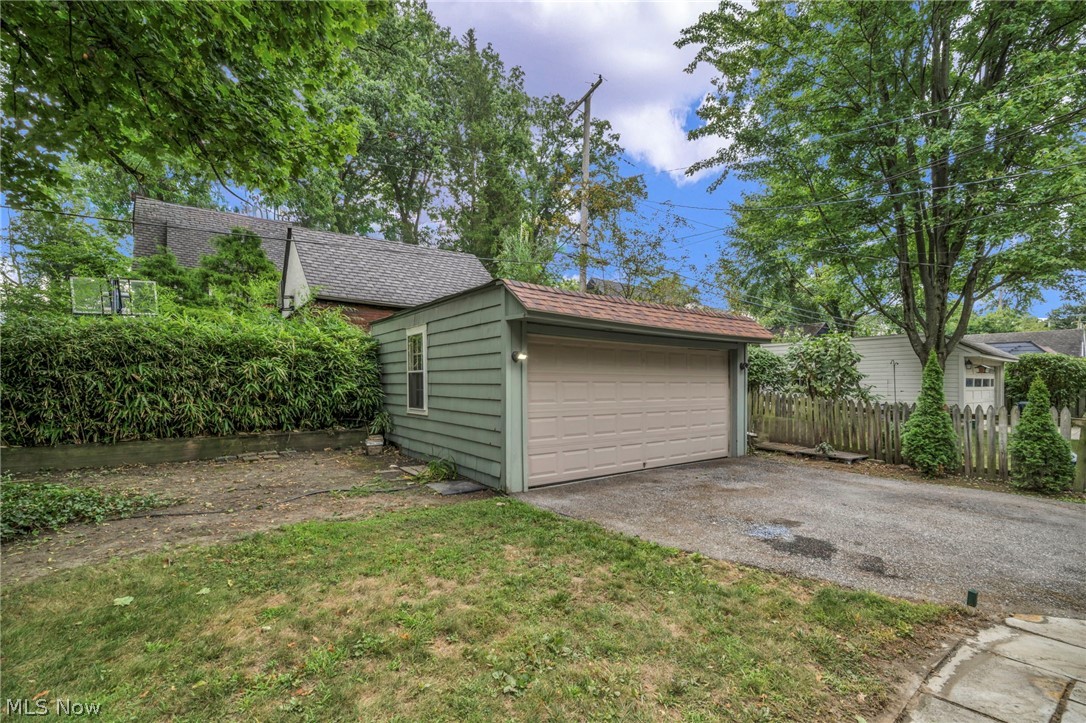 3295 Glencairn Road Shaker Heights OH 44122