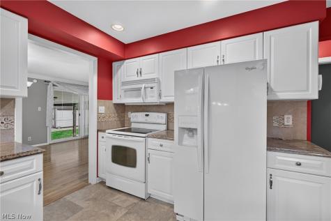 1597 Windsor Circle Mayfield Heights OH 44124