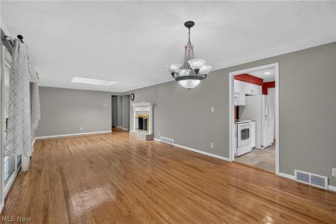 1597 Windsor Circle Mayfield Heights OH 44124
