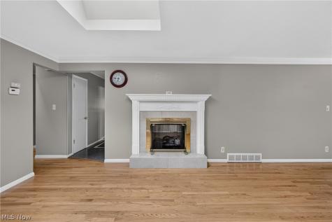 1597 Windsor Circle Mayfield Heights OH 44124