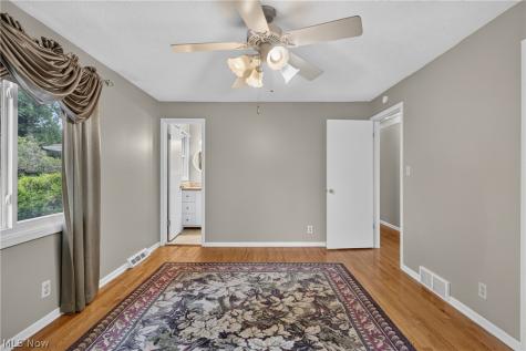 1597 Windsor Circle Mayfield Heights OH 44124