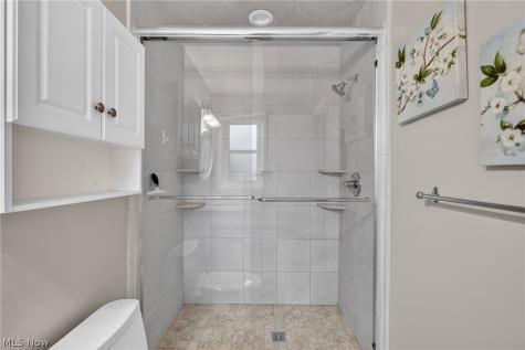 1597 Windsor Circle Mayfield Heights OH 44124