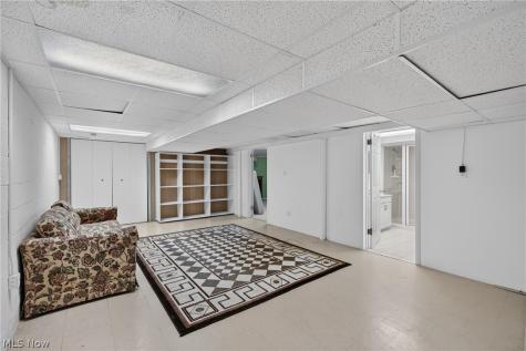 1597 Windsor Circle Mayfield Heights OH 44124