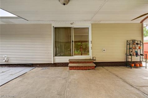 1597 Windsor Circle Mayfield Heights OH 44124