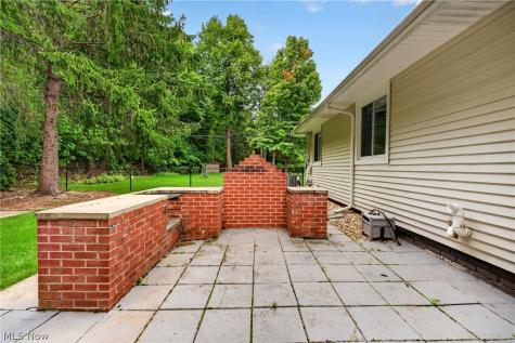 1597 Windsor Circle Mayfield Heights OH 44124