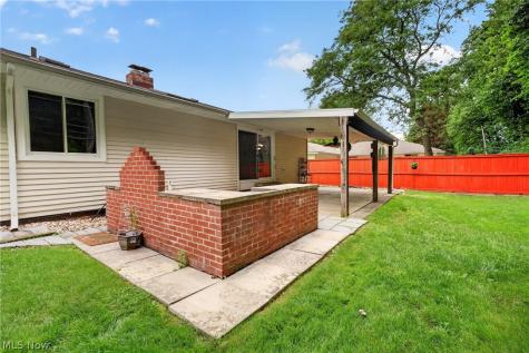 1597 Windsor Circle Mayfield Heights OH 44124