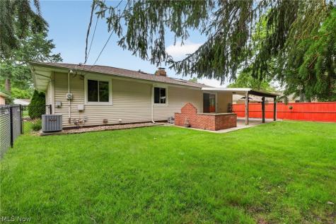 1597 Windsor Circle Mayfield Heights OH 44124