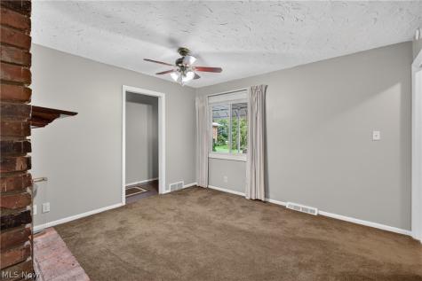 1597 Windsor Circle Mayfield Heights OH 44124