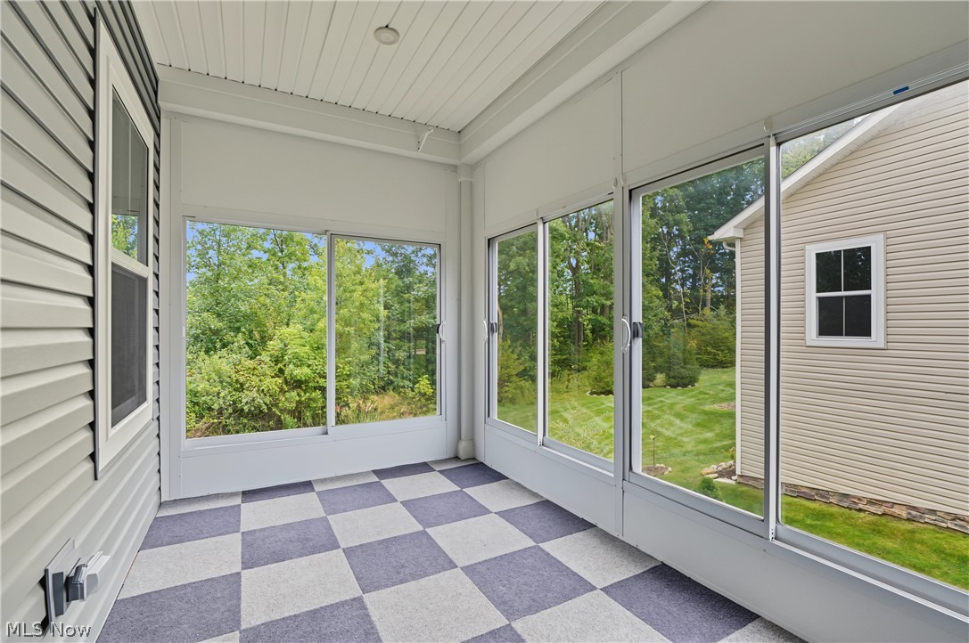 830 Sunrise Circle Aurora OH 44202