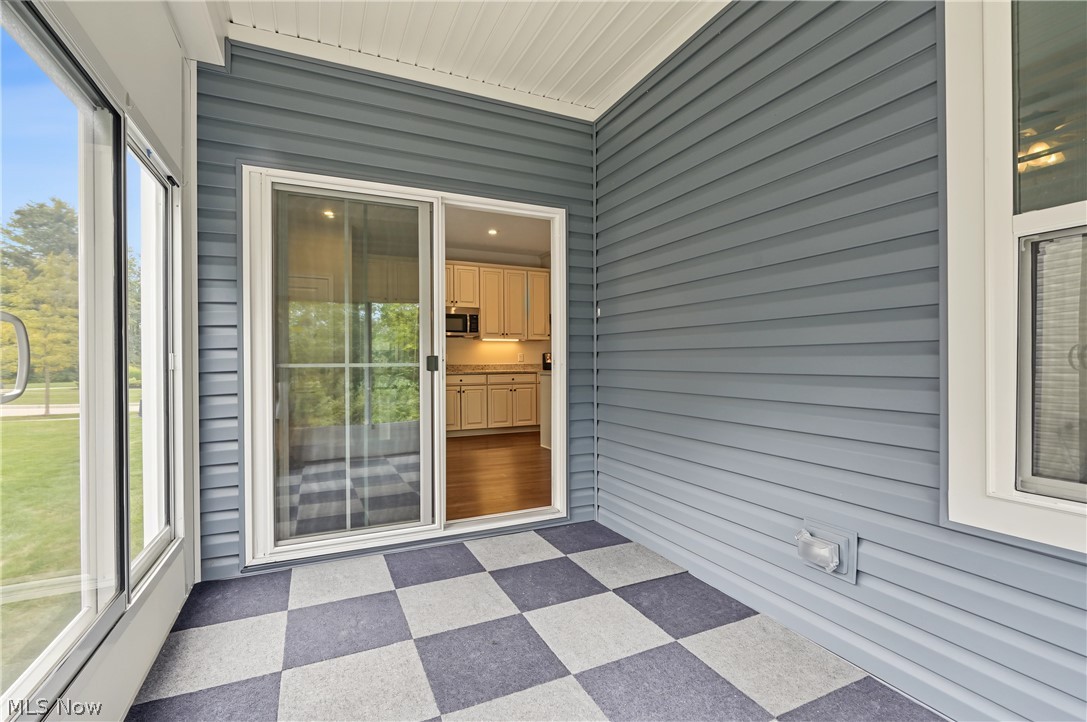830 Sunrise Circle Aurora OH 44202