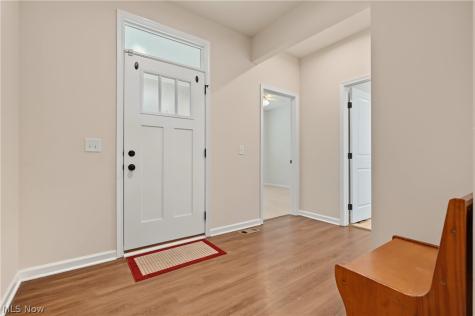 830 Sunrise Circle Aurora OH 44202