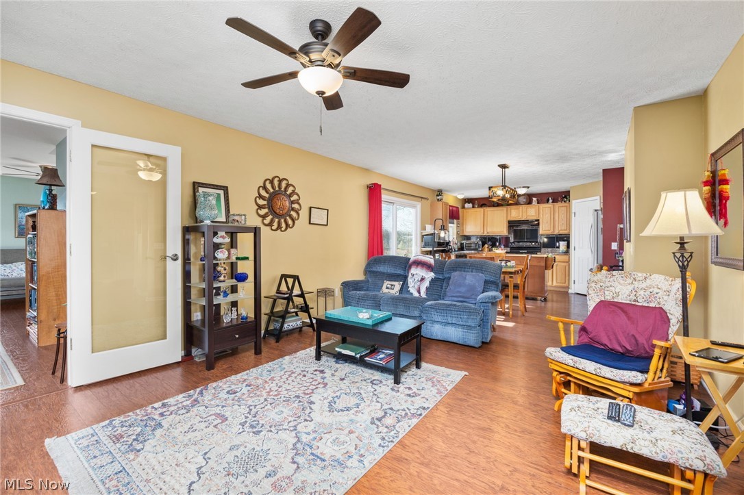 211 Burkdale Court Wadsworth OH 44281