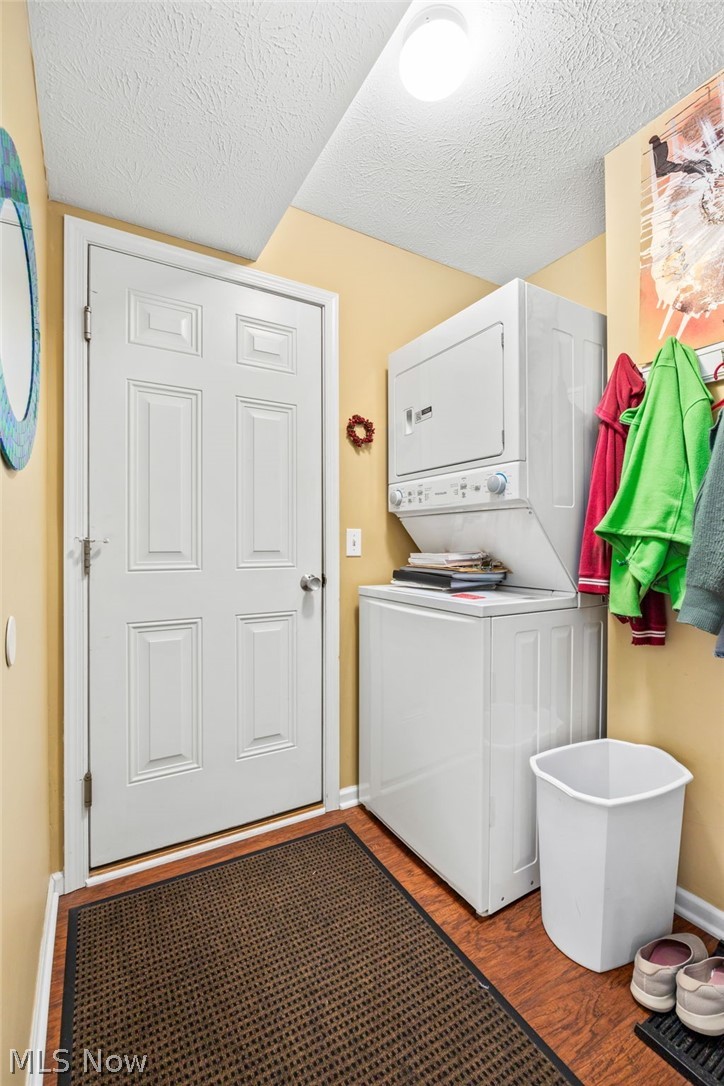 211 Burkdale Court Wadsworth OH 44281
