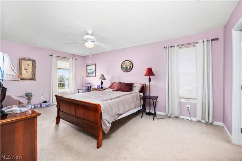 211 Burkdale Court Wadsworth OH 44281