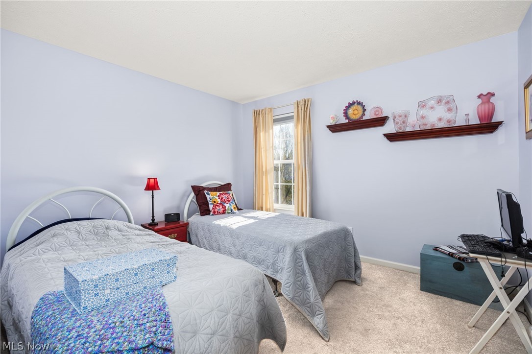 211 Burkdale Court Wadsworth OH 44281
