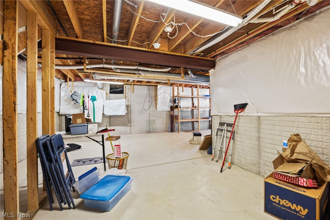 211 Burkdale Court Wadsworth OH 44281