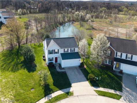 211 Burkdale Court Wadsworth OH 44281