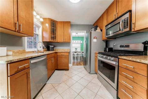 3678 Lynnfield Road Shaker Heights OH 44122